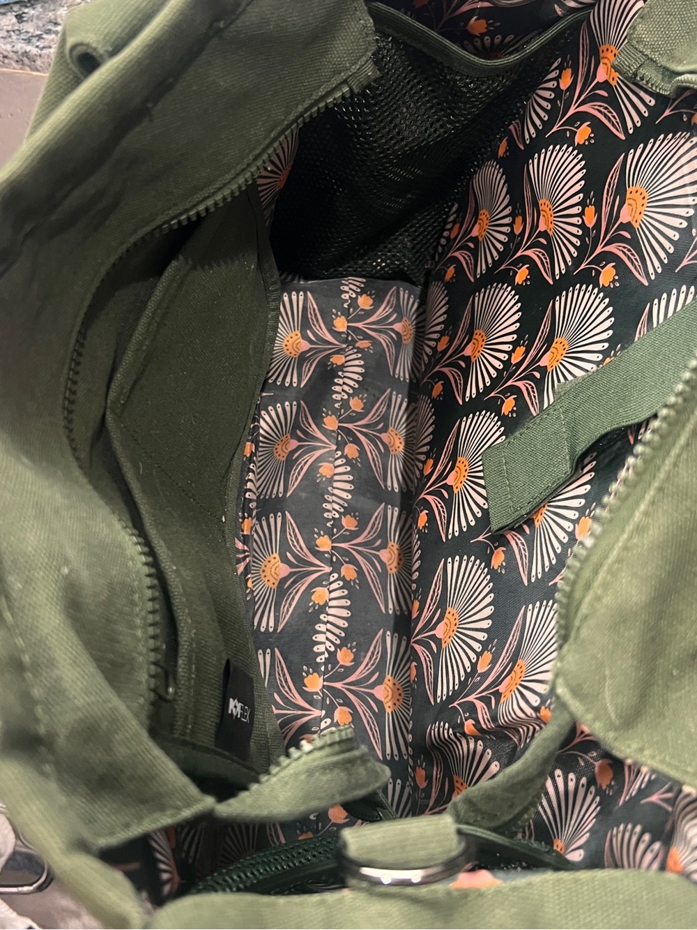 Popflex Sloane Tote - Olive - Picture 10 of 10